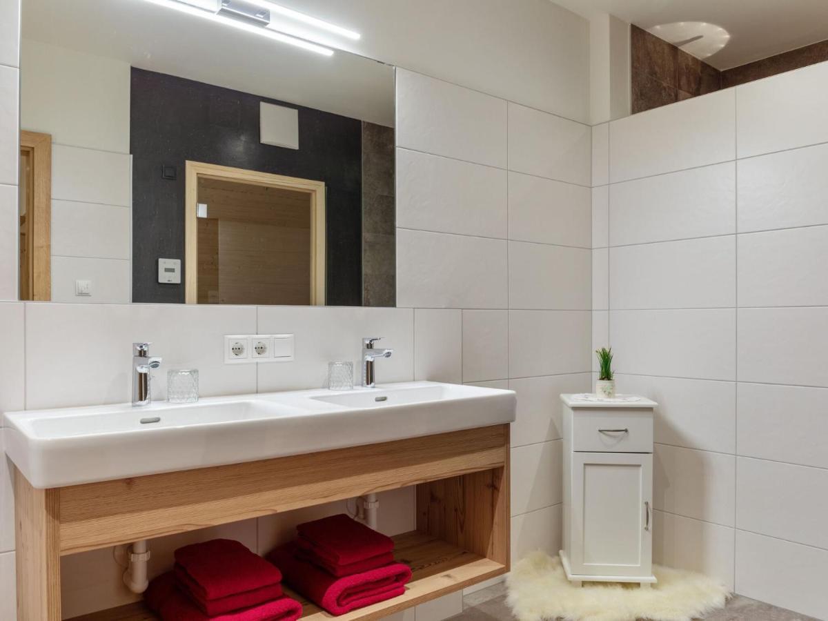 Apartment In Zillertal Arena Ski Area With Sauna Wald im Pinzgau Esterno foto